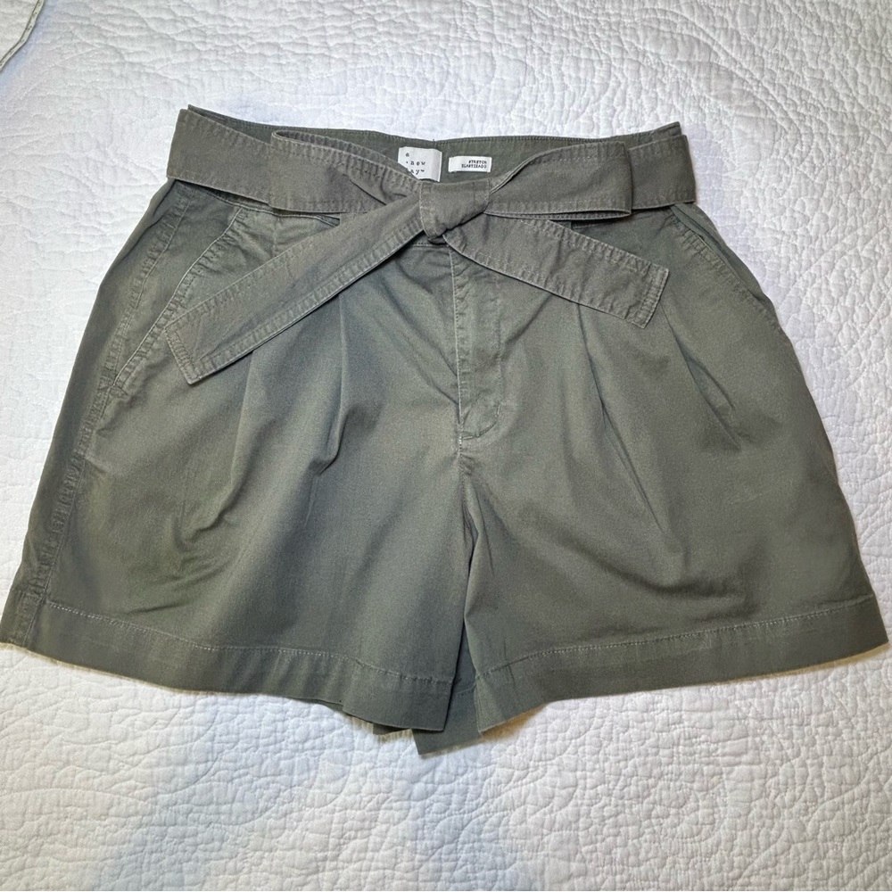 a new day Olive Women's Paperbag Waist Shorts
